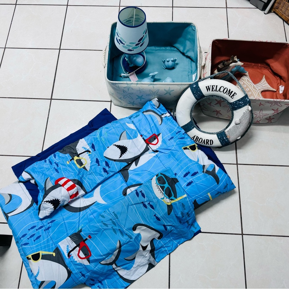 Ocean Life Comforter and Decor Bundle